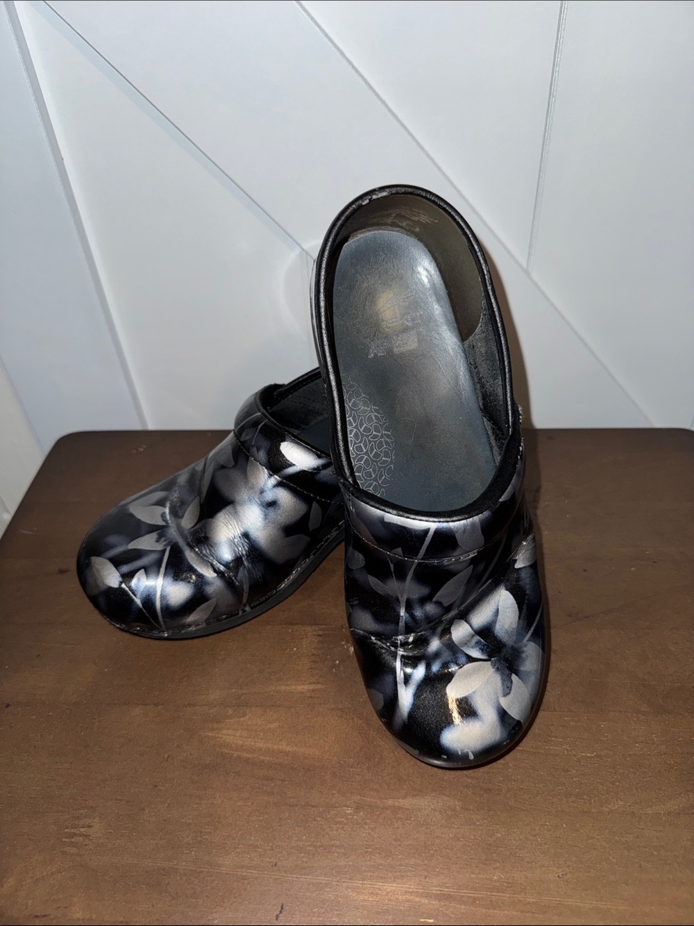 Dansko Gray Rubber Outsole with Logo